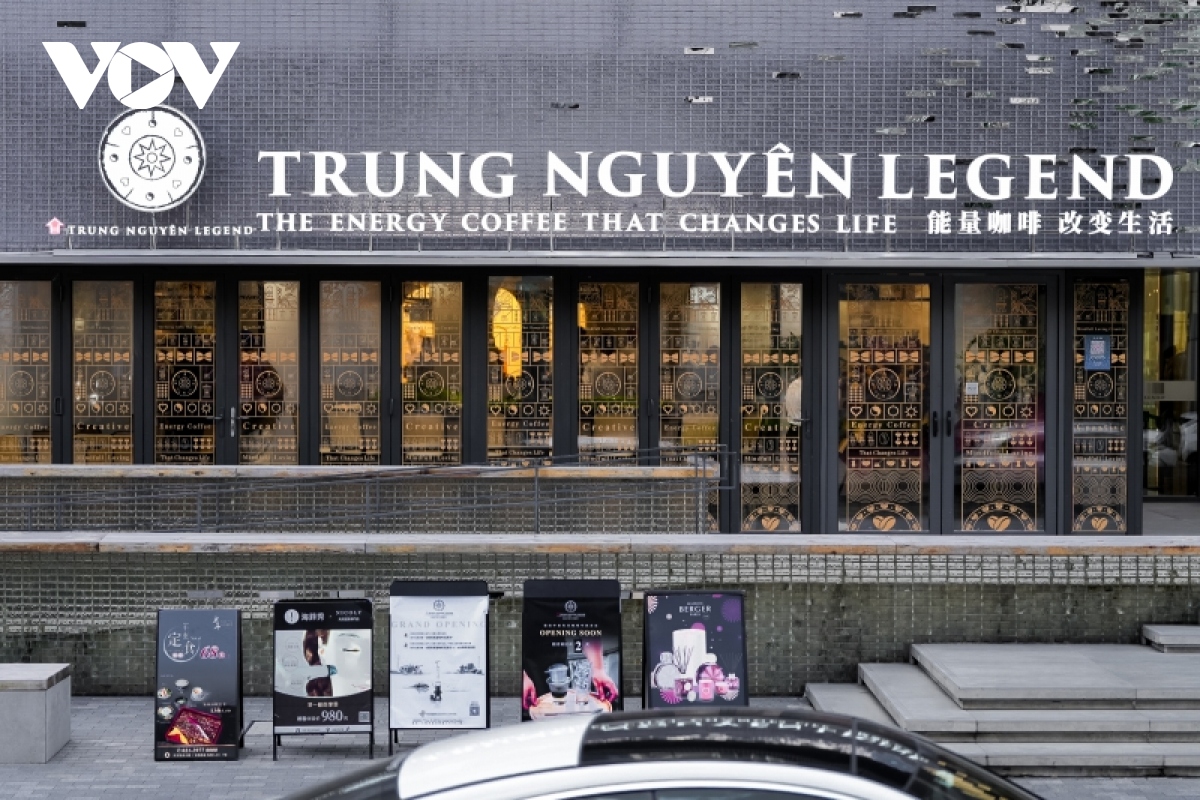 Kiếm tiền nhanh như ông Đặng Lê Nguyên Vũ: Trung Nguyên Legend tại Thượng Hải mới khai trương chưa đầy 1 năm đã có lời?